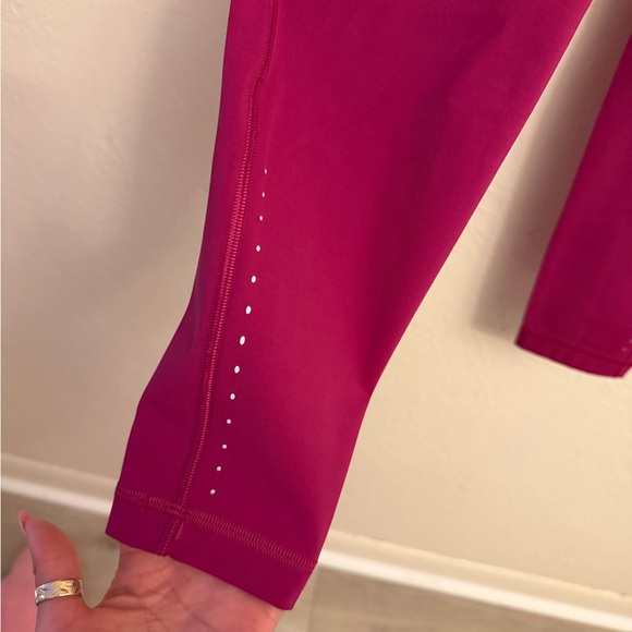 Lululemon leggings - Picture 3 of 11
